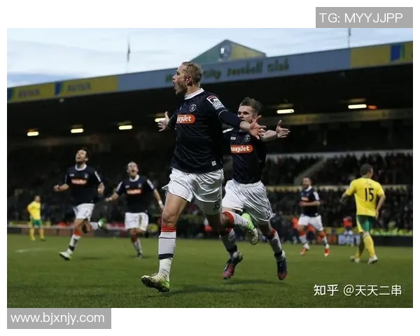 布莱顿与诺维奇激战在即谁能在英冠赛场上笑到最后