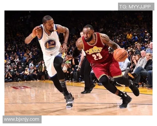 赫伯特琼斯的篮球之路与职业生涯的辉煌成就解析