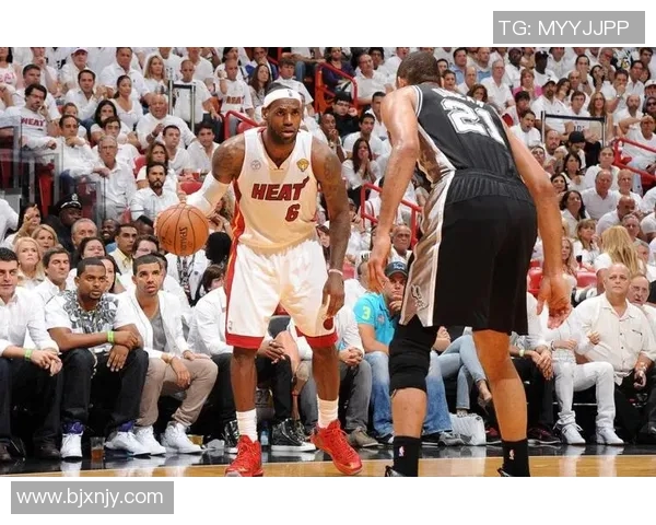 热火与马刺总决赛激战正酣谁能夺得最终冠军荣耀